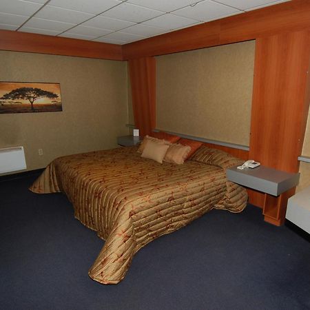 Motel Capri et Suites Repentigny Extérieur photo
