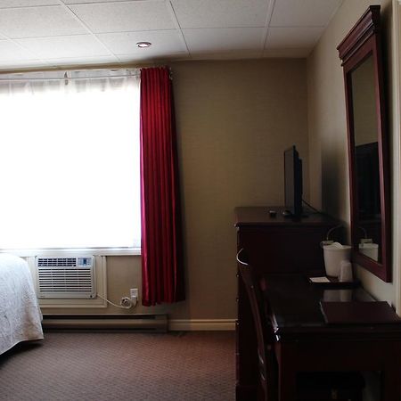 Motel Capri et Suites Repentigny Extérieur photo