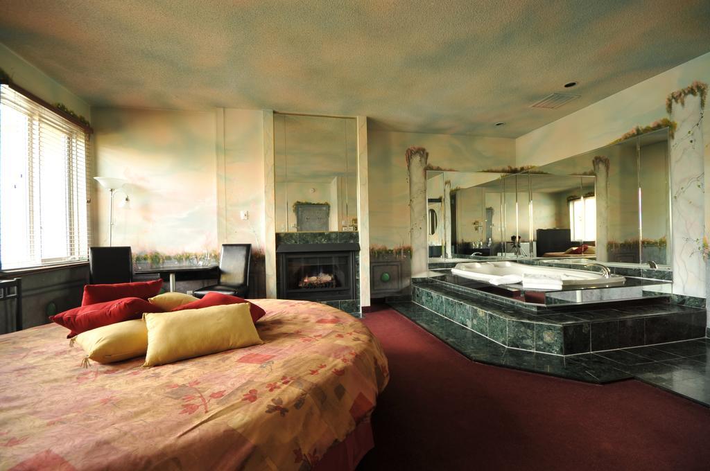 Motel Capri et Suites Repentigny Extérieur photo