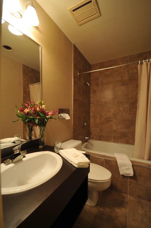 Motel Capri et Suites Repentigny Extérieur photo