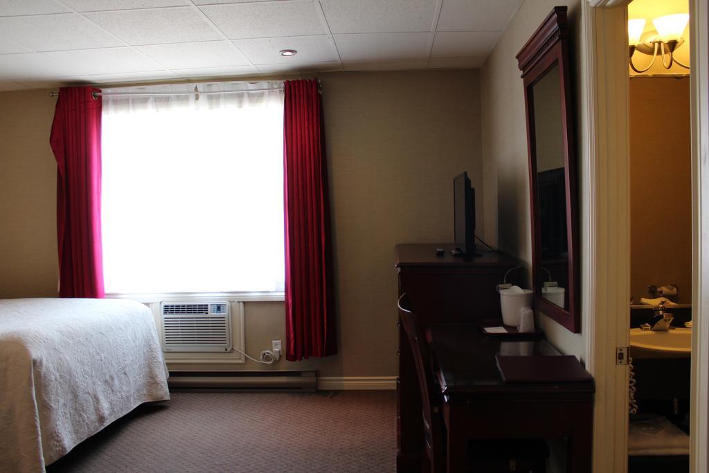 Motel Capri et Suites Repentigny Extérieur photo
